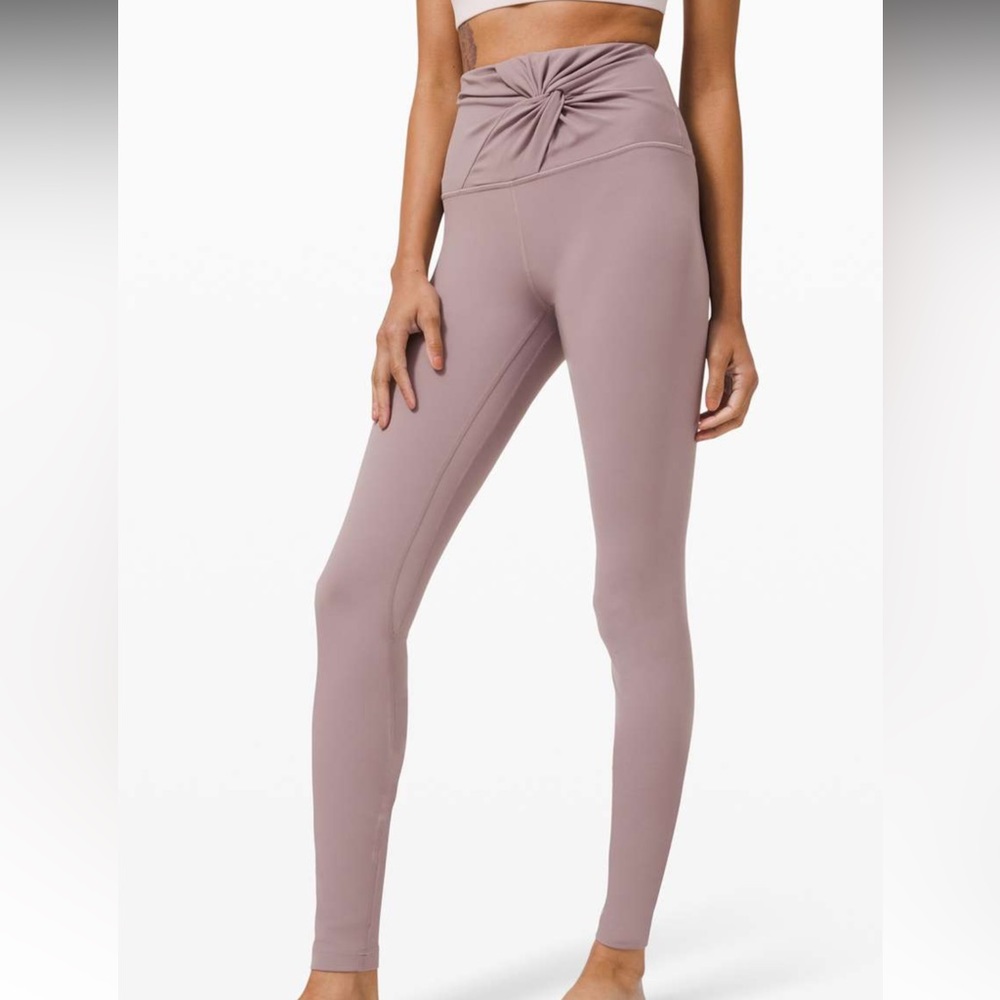 EUC Lululemon Align High-Rise Tight 28" *Twist Waist
